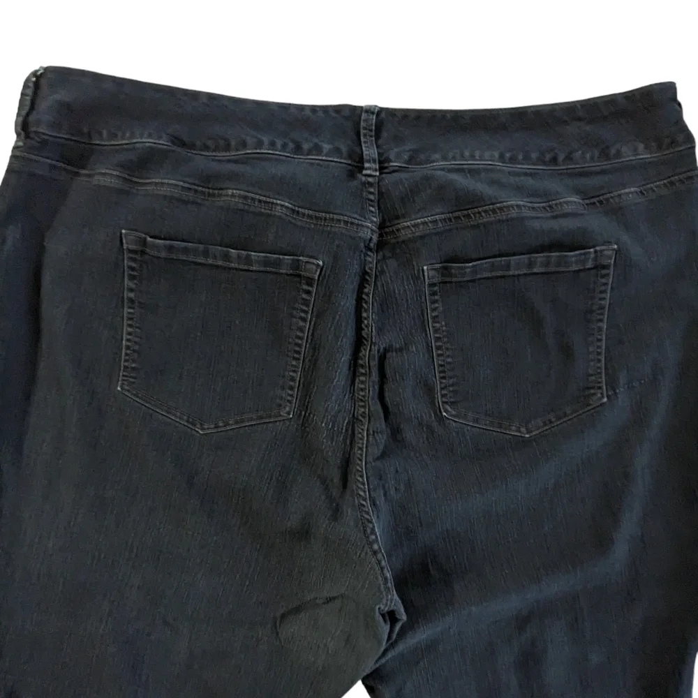 Torrid Cropped Jeans Size 28 - Picture 7 of 11